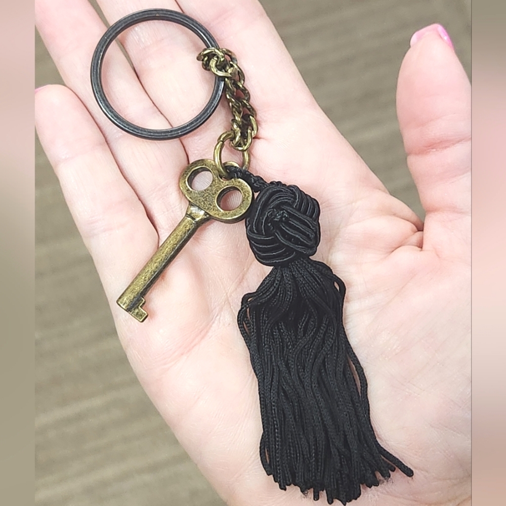 Anthropologie Steampunk Brass Vintage Key Tassel Keychain